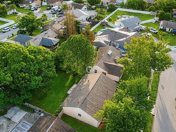 4th image of 7621 RUTHWIND COURT