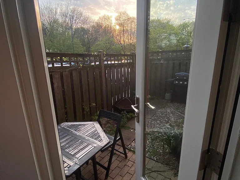 2160 N Lincoln Ave — Photo 21