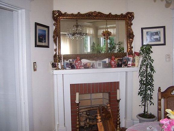 3rd image of 1041 E 2nd St