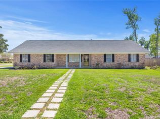 1515 Camelia Ln, Sulphur, LA 70663