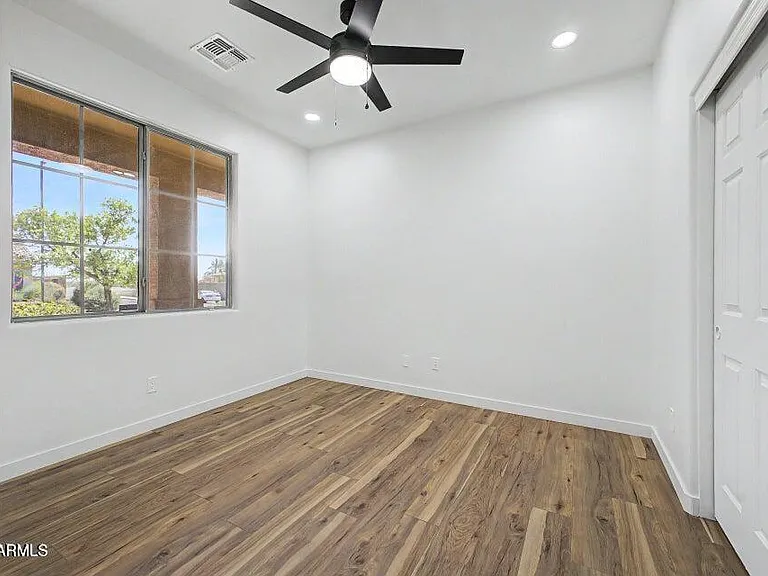 39606 N Prairie Ln — Photo 23