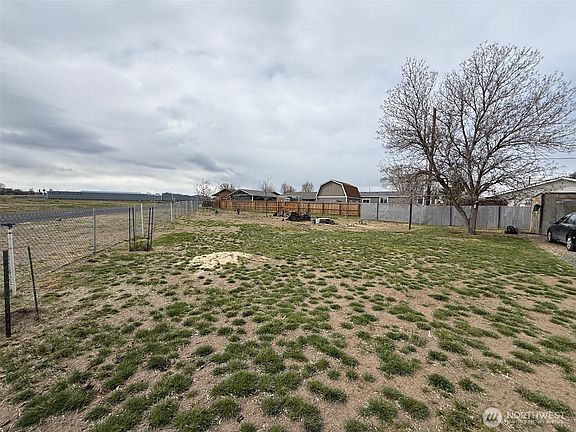 3rd image of 711 S Canna Street