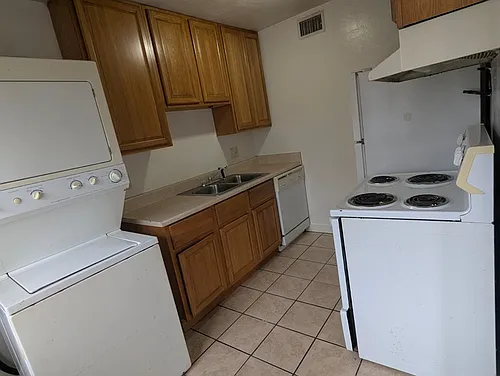 215 Lovelace Dr #11 Photo 1