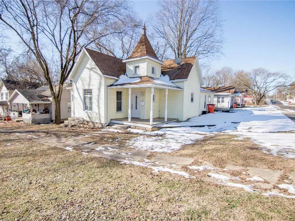 523 N 5th St, Vandalia, IL 62471