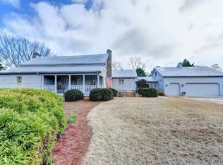 4530 Loggins Rd, Gainesville, GA 30506