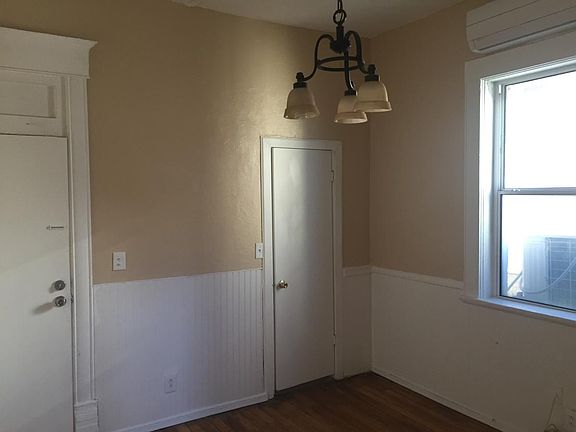 5th image of 620 Stewart Ct APT 3