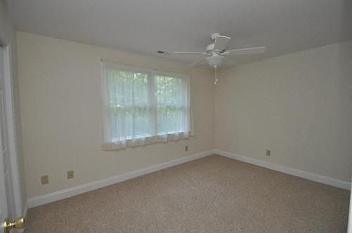 5th image of 6601 Glyndon Ln