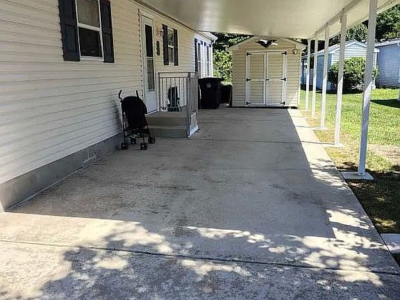 3rd image of 532 Dogwood Ln