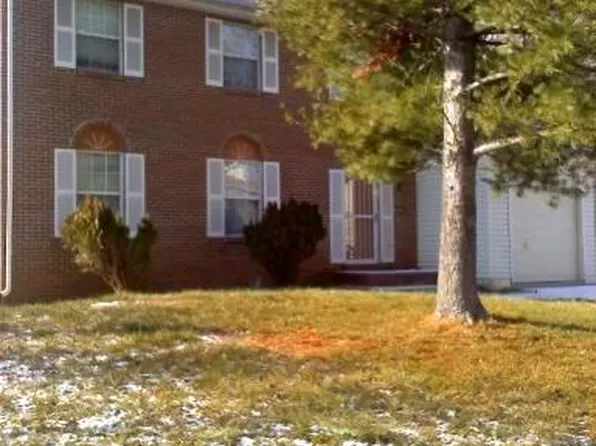 815 Lira Dr, Fort Washington, MD 20744