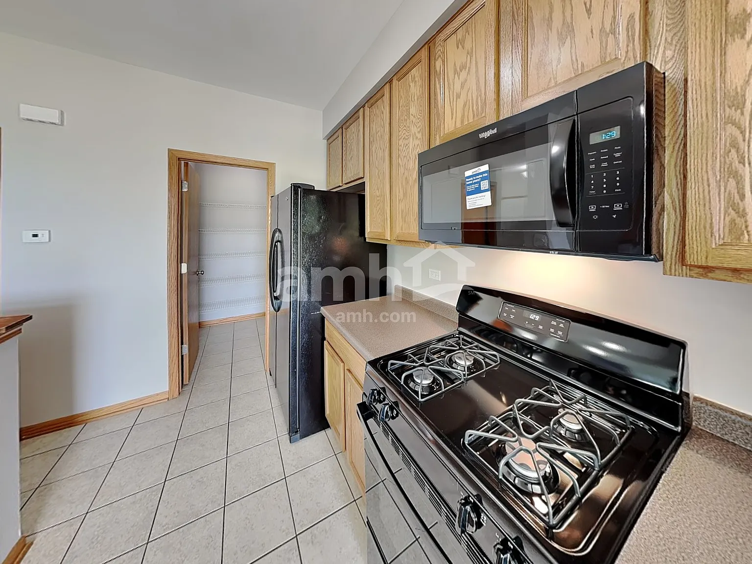 3 bed, 2.5 bath, 1478 sqft, $2,375 — Photo 4