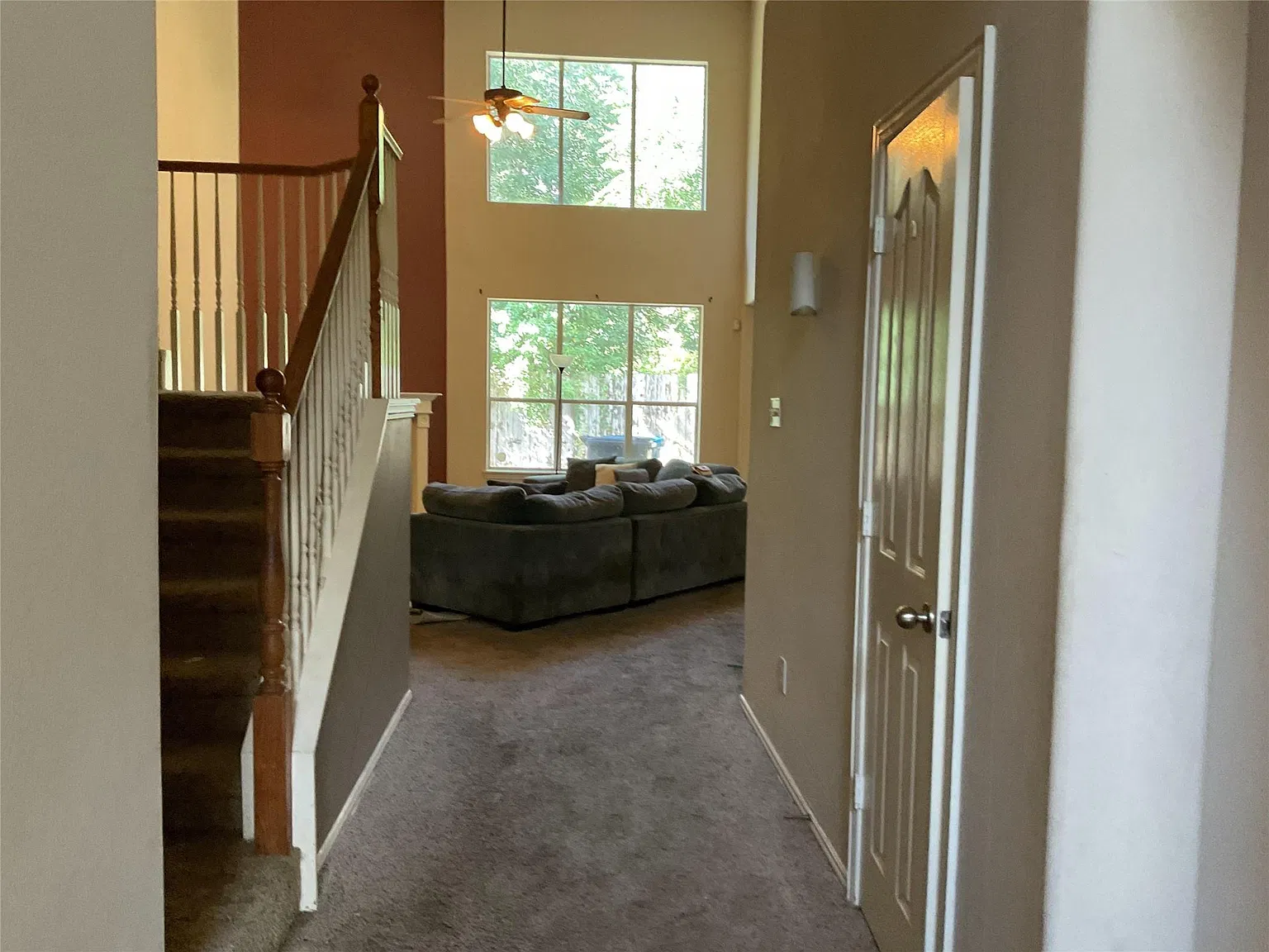 4 bed, 2.5 bath, 2656 sqft, $2,090 — Photo 4