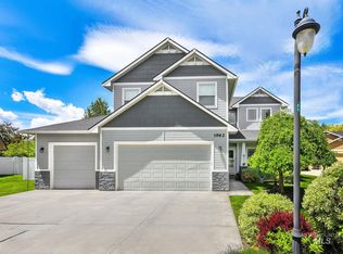 1962 W Deep Creek Ct, Nampa, ID 83686