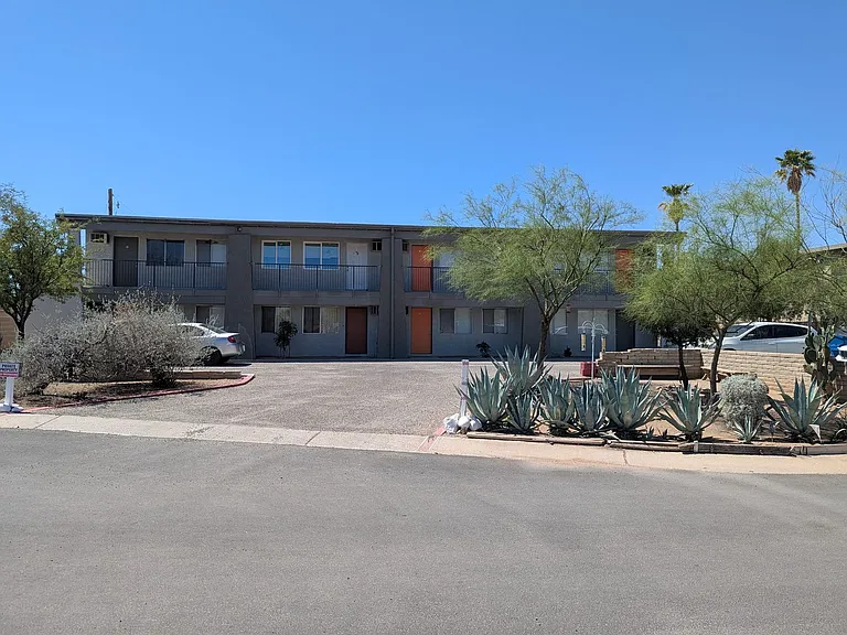 30 E Camino Villas — Photo 9