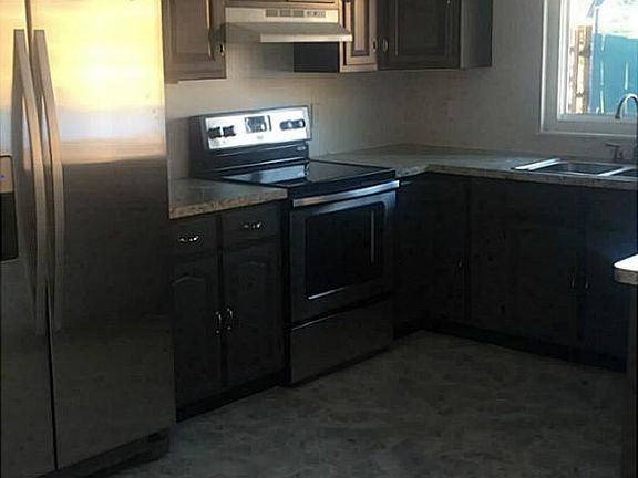 4th image of 106 Angela Dr