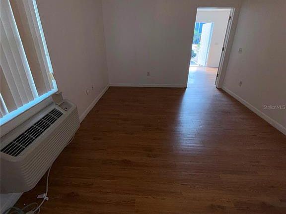 5th image of 862 Caribbean Dr #B