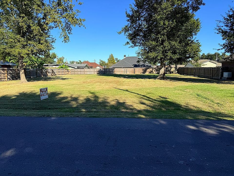 1st image of 6-7 Riverridge Dr