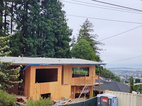 2nd image of 20 Jessen Ct