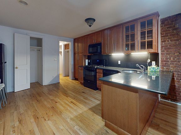 5th image of 235 W 132nd St APT 2