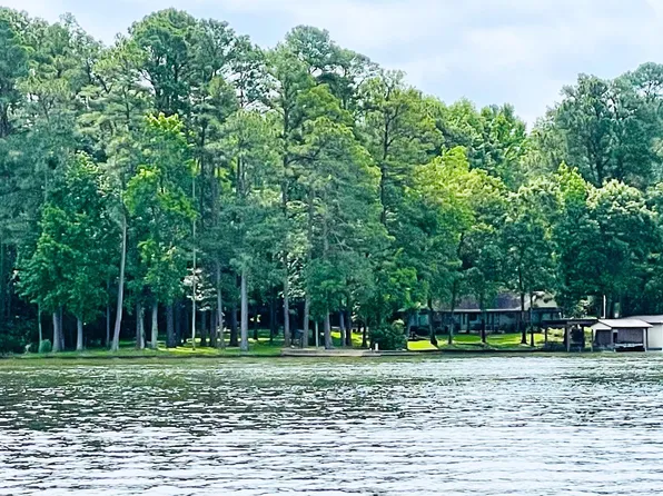 225 County Road 3156, Jacksonville, TX 75766