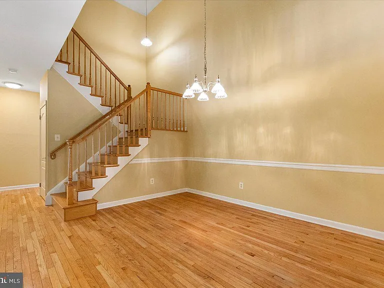 47 Wilkinson Way — Photo 6