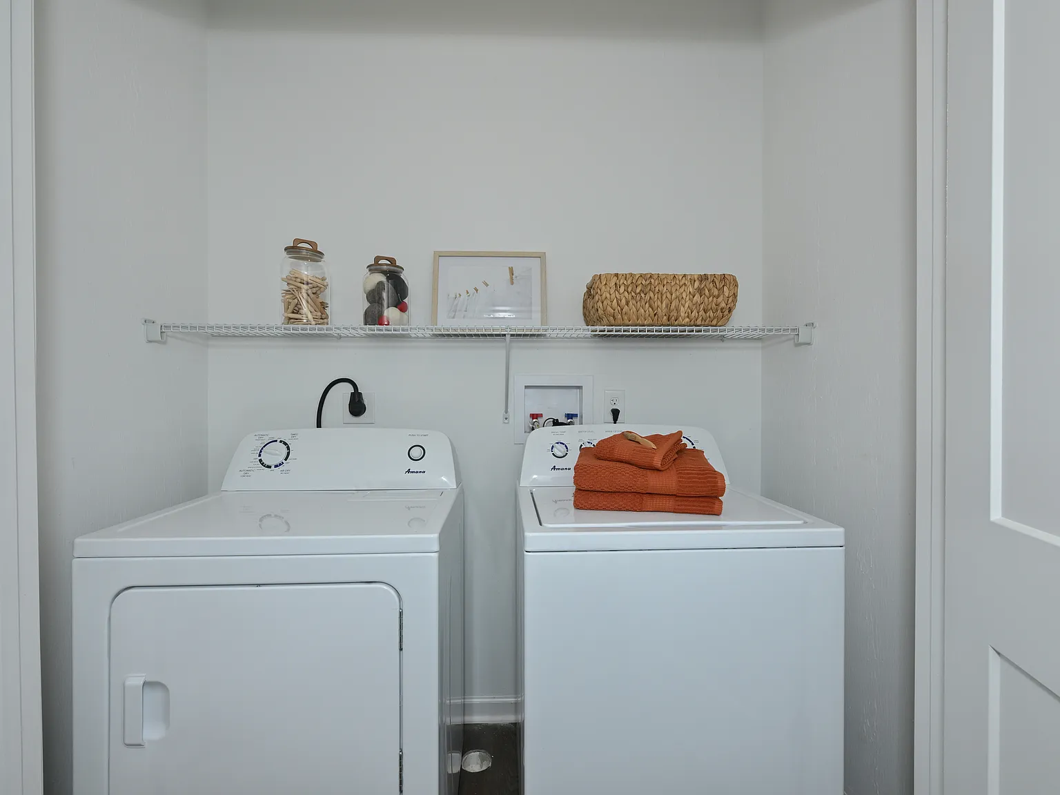 White Pond Apts-E (2033-2043 Patrick) — Photo 3