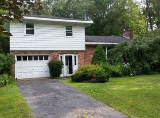 6 Annacrest Dr, Greenfield Center, NY 12833