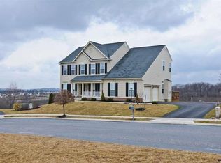 7759 Grand Lake Dr, Seven Valleys, PA 17360