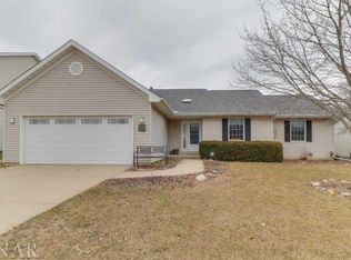 1806 Chuck Murray Dr, Normal, IL 61761