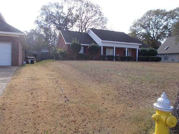2nd image of 6016 Meridian Ln