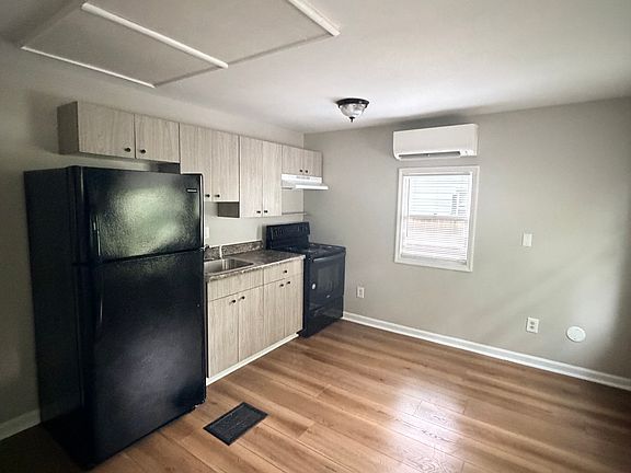 4th image of 118 Broadway #2