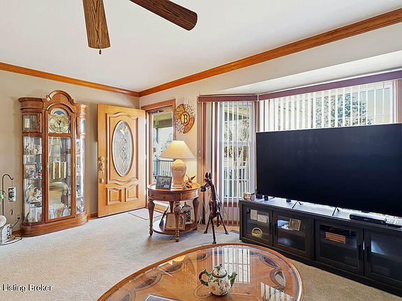 5th image of 11505 Pierce Way