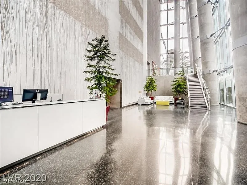 Studio, 1.0 bath, 548 sqft, $2,450 — Photo 3