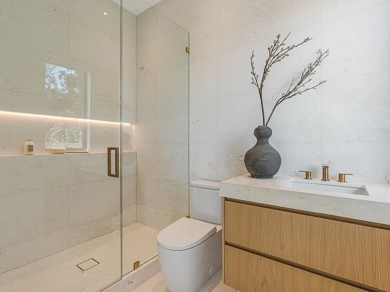 1205 Las Lomas Pl — Photo 24
