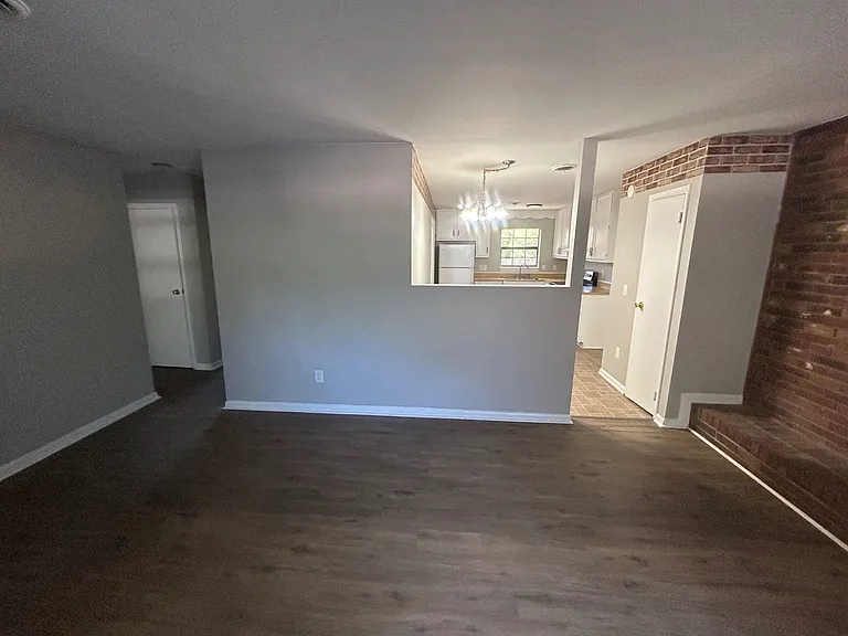 528 Wessinger St — Photo 5