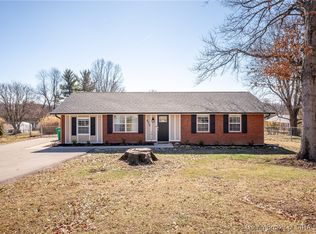 8216 Sara Ln, Georgetown, IN 47122