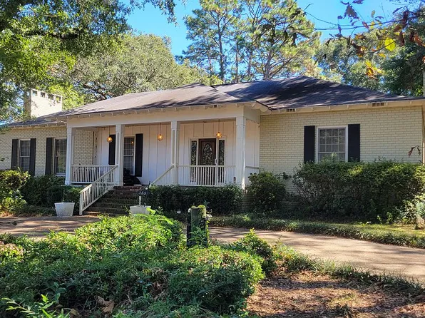 255 Jackson Dr, Mobile, AL 36609