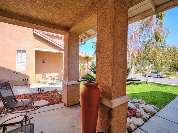 3rd image of 14661 Saddlepeak Dr