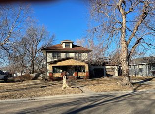 216 E Lincoln St, Waterville, KS 66548