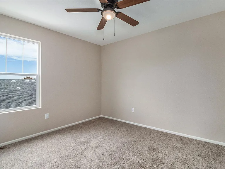 Upstairs Bedroom 2