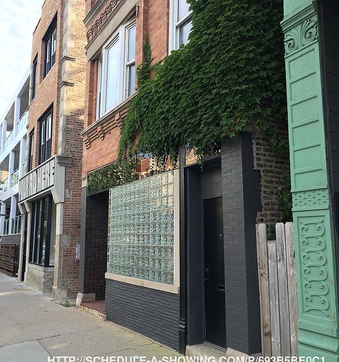 1st image of 1052 N Damen Ave