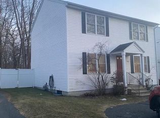 1581 Diamond Hill Rd, Cumberland, RI 02864