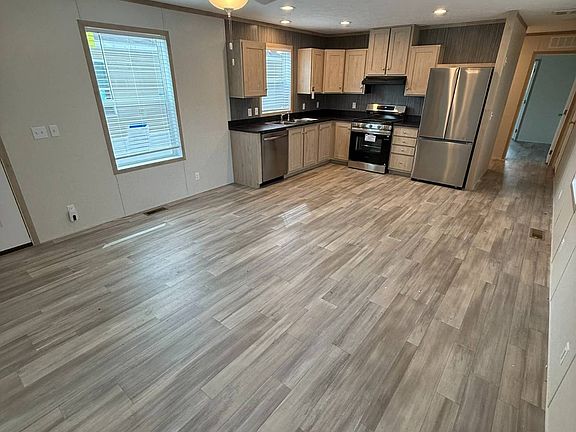 2nd image of 1715 B St