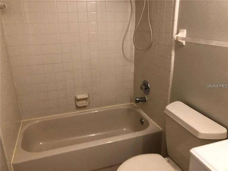 2408 Swailes Dr #7 — Photo 8