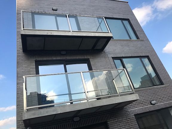 2nd image of 2312 40th Ave Unit 4R