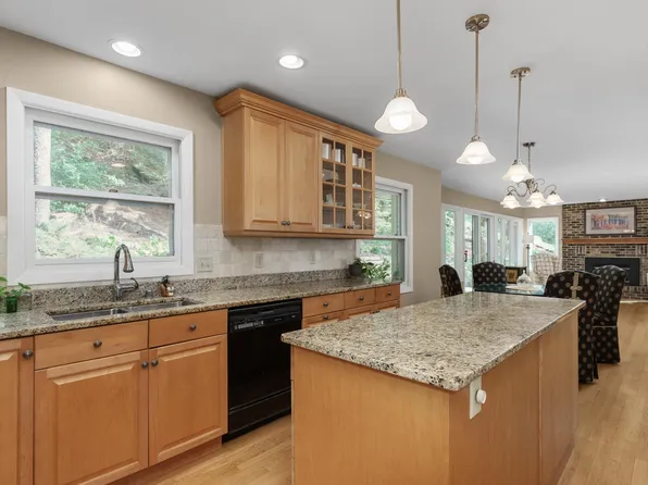 3767 Birch Trl, Cross Plains, WI 53528