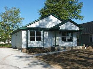 7037 Schuler Ave, Newport, MI 48166