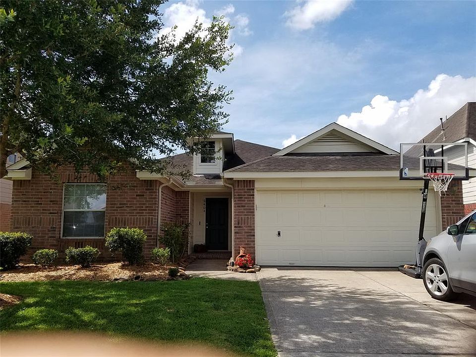 1st image of 6404 Hillock Ln