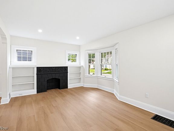5th image of 1376 Avondale Rd