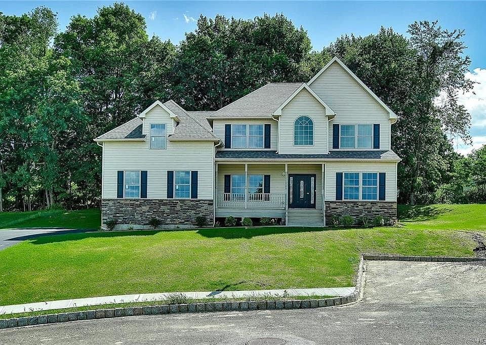 1st image of 4 Gleneagles Ct