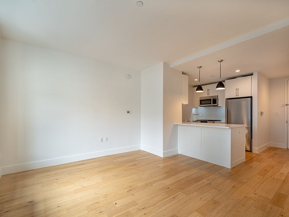 1st image of 2721 44th Dr APT 202